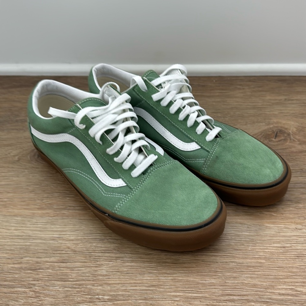 Green Vans Canvas Suede 12 Men’s Gum soles